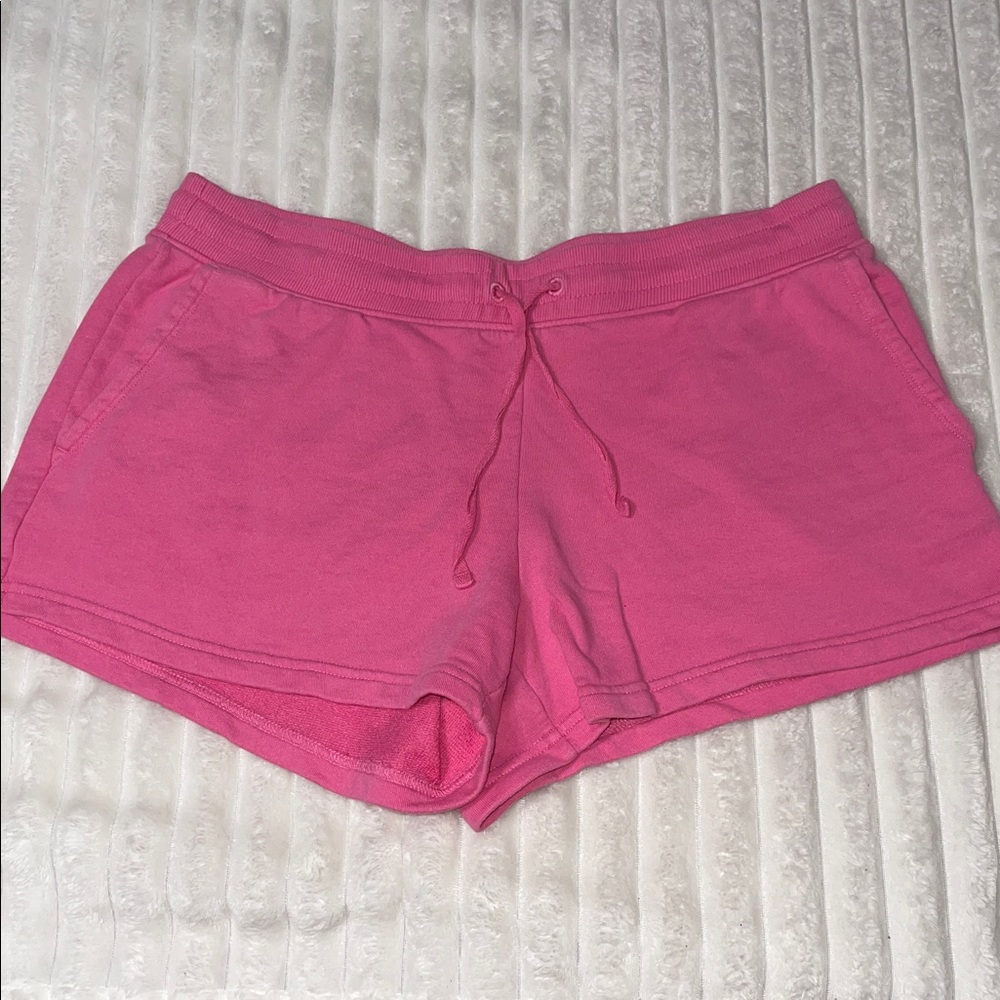 Vineyard Vines Shorts | Size Medium - Picture 3 of 6